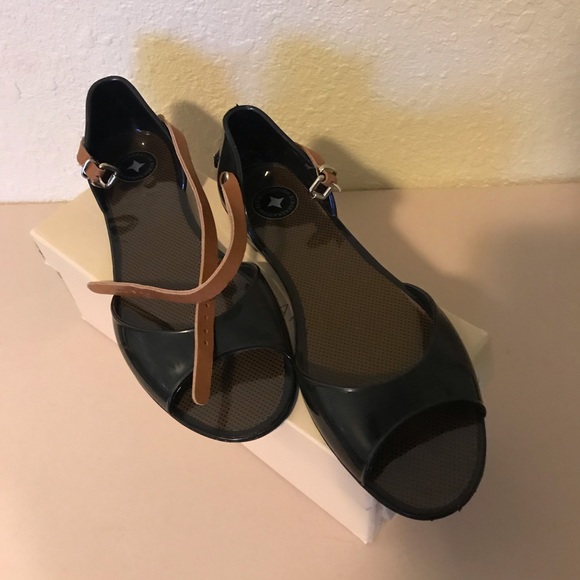 BCBG jelly sandals - Picture 1 of 4